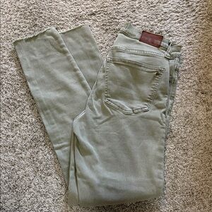 Madewell Women's Straight Leg Jeans in Olive
